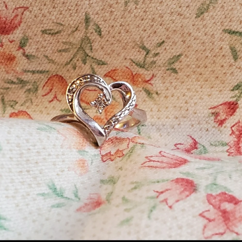 Sterling Diamond Heart Scrolled Ring - Picture 6 of 16